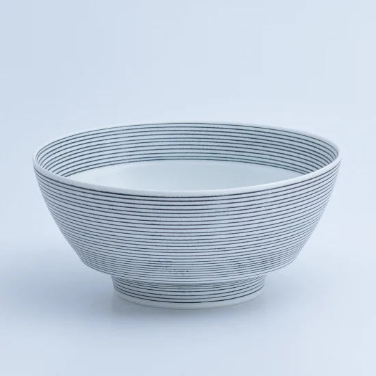 Black gosu inlay ramen bowl