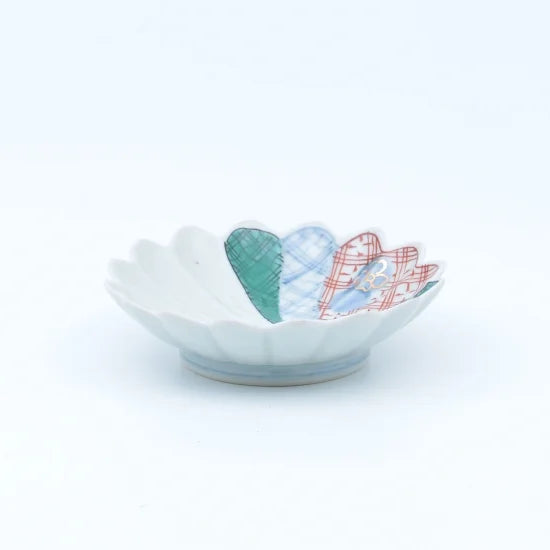 Local pattern chrysanthemum-shaped small plate