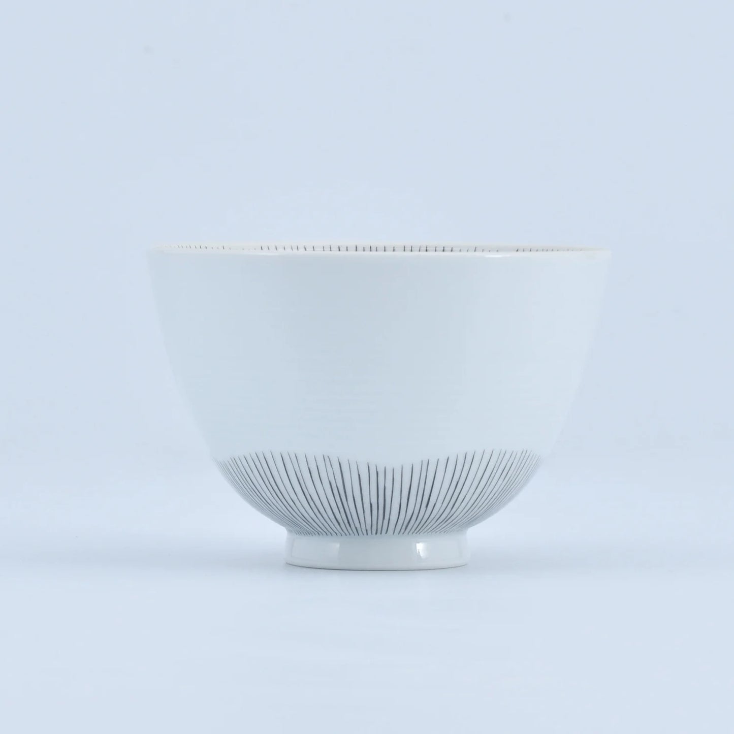 Petal black thread jukusa high rice bowl